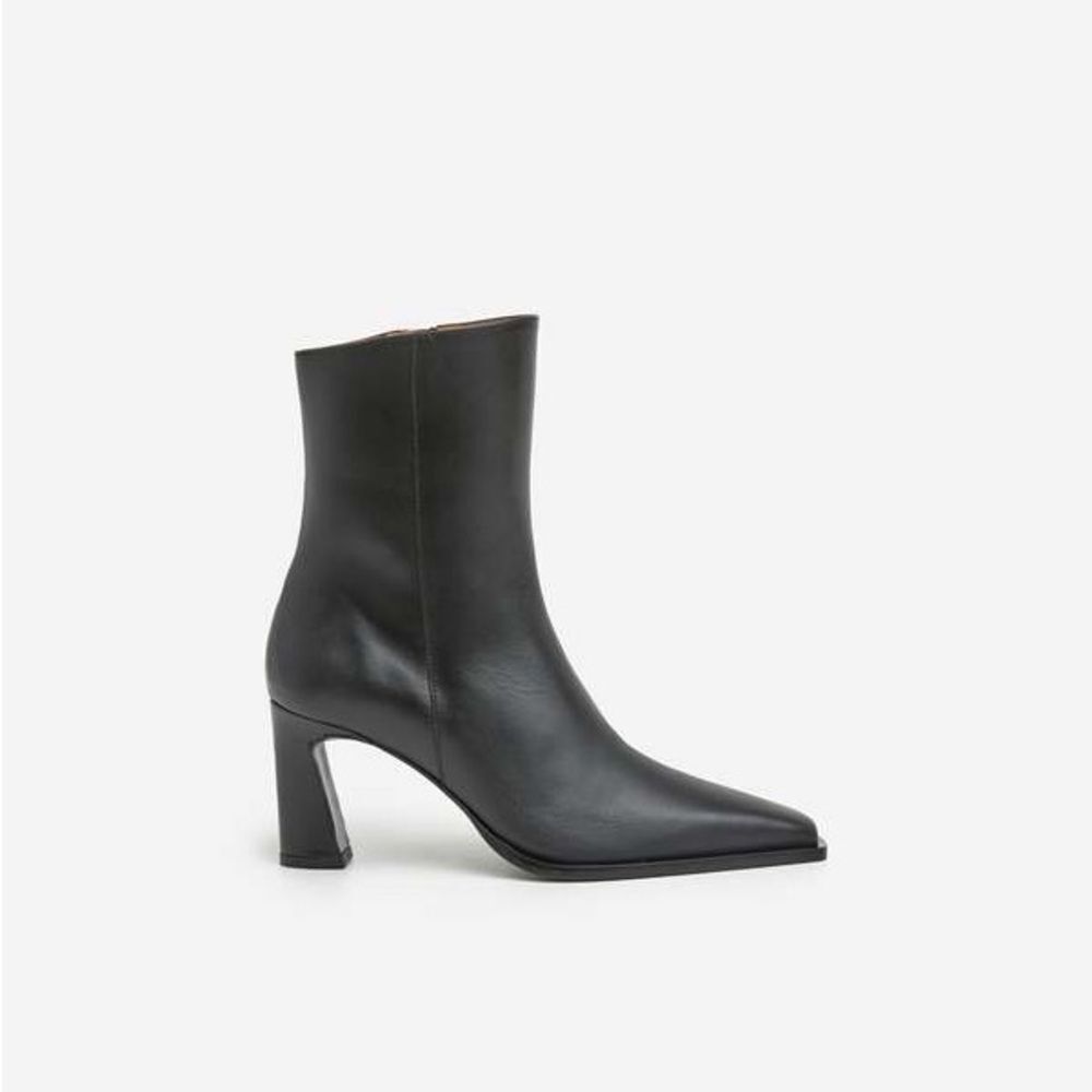 FLATTERED Anita Black leather ankle boot
